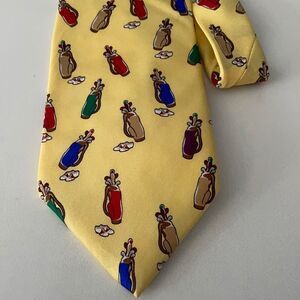 Alynn Golf Clubs Neckwear “Bags & Shoes” Tie 🏌️